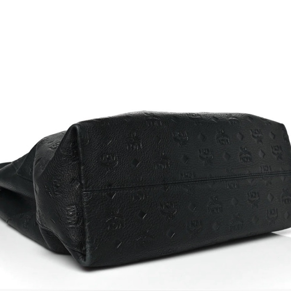 𝐌𝐂𝐌 - Klara Ottomar Monogrammed, Calfskin Large Hobo, w/𝐂𝐎𝐀 - Picture 6 of 7